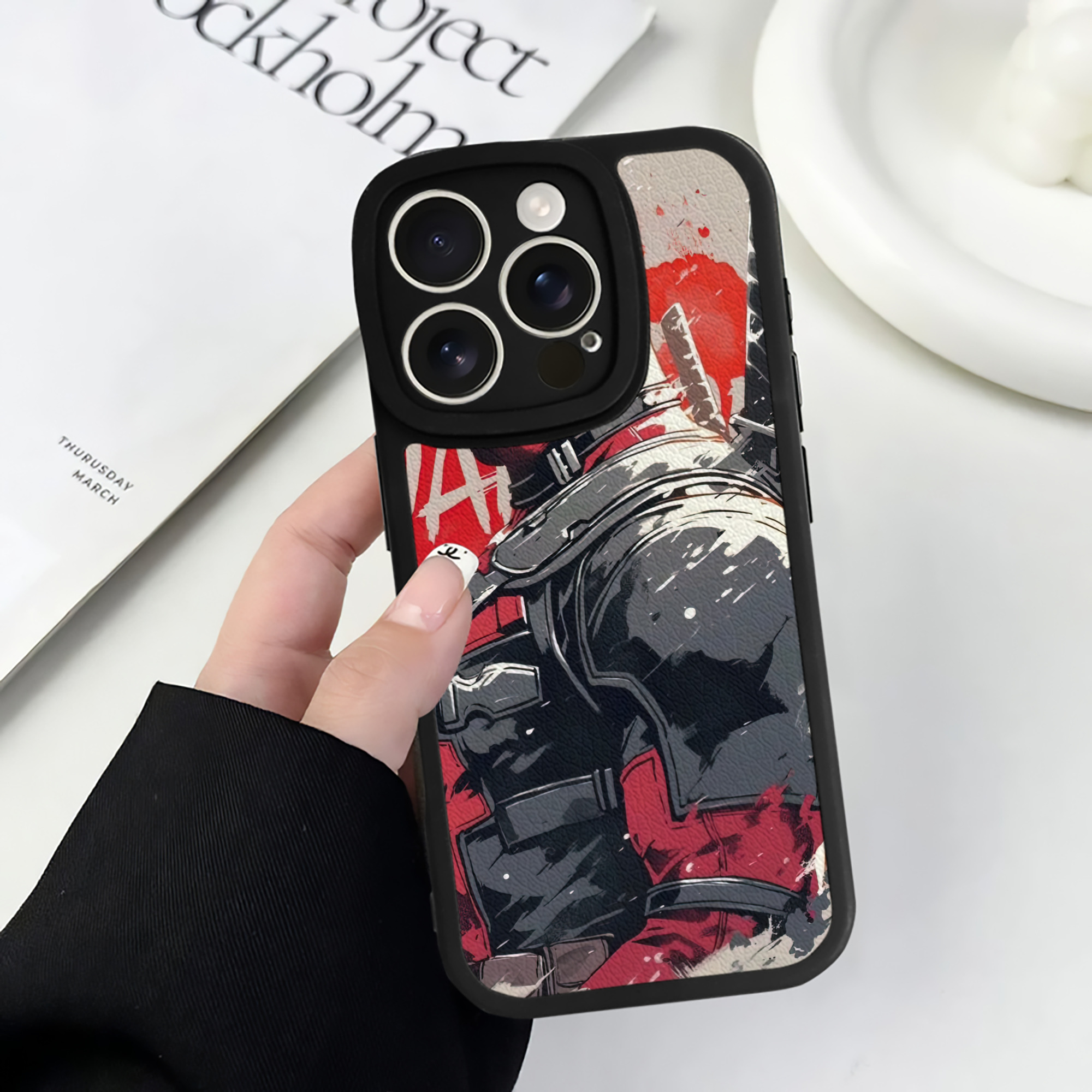 （画像用） Deadpool デッドプール 【iPhone 16シリーズ対応】シリコンスマホケース（レザー調） 材質：シリコン